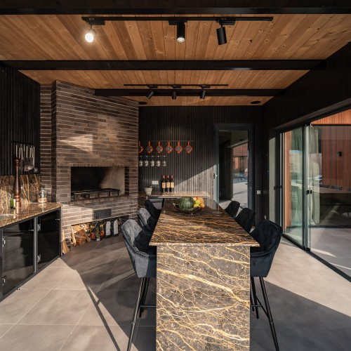 Outdoor Kitchen